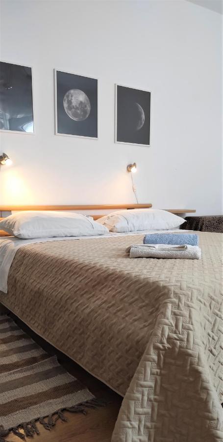 Apartments Ljilja Sea View Slatine Bagian luar foto